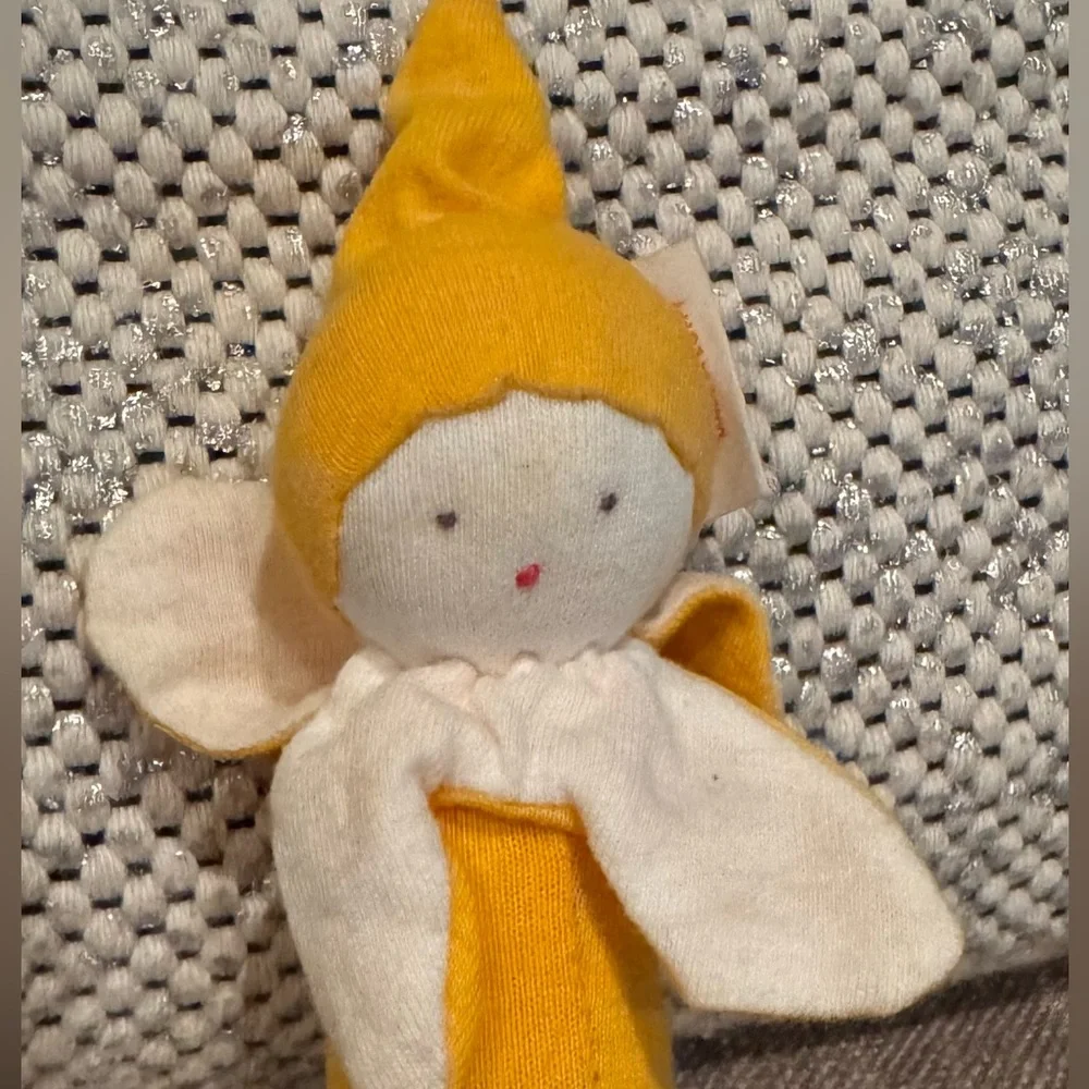 Giggle - Better Basics 🍌 baby toy - perfect for little hands